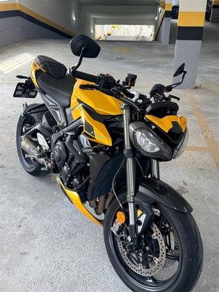 TRIUMPH STREET TRIPLE RS ABS TRIUMPH STREET TRIPLE RS ABS